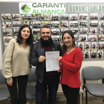 subat-2019-donemi-ogrencilerimiz-belgelerini-aldilar
